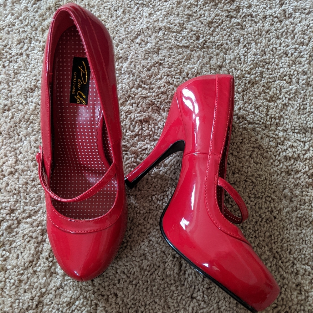 Pin Up Red Heels, Brand New